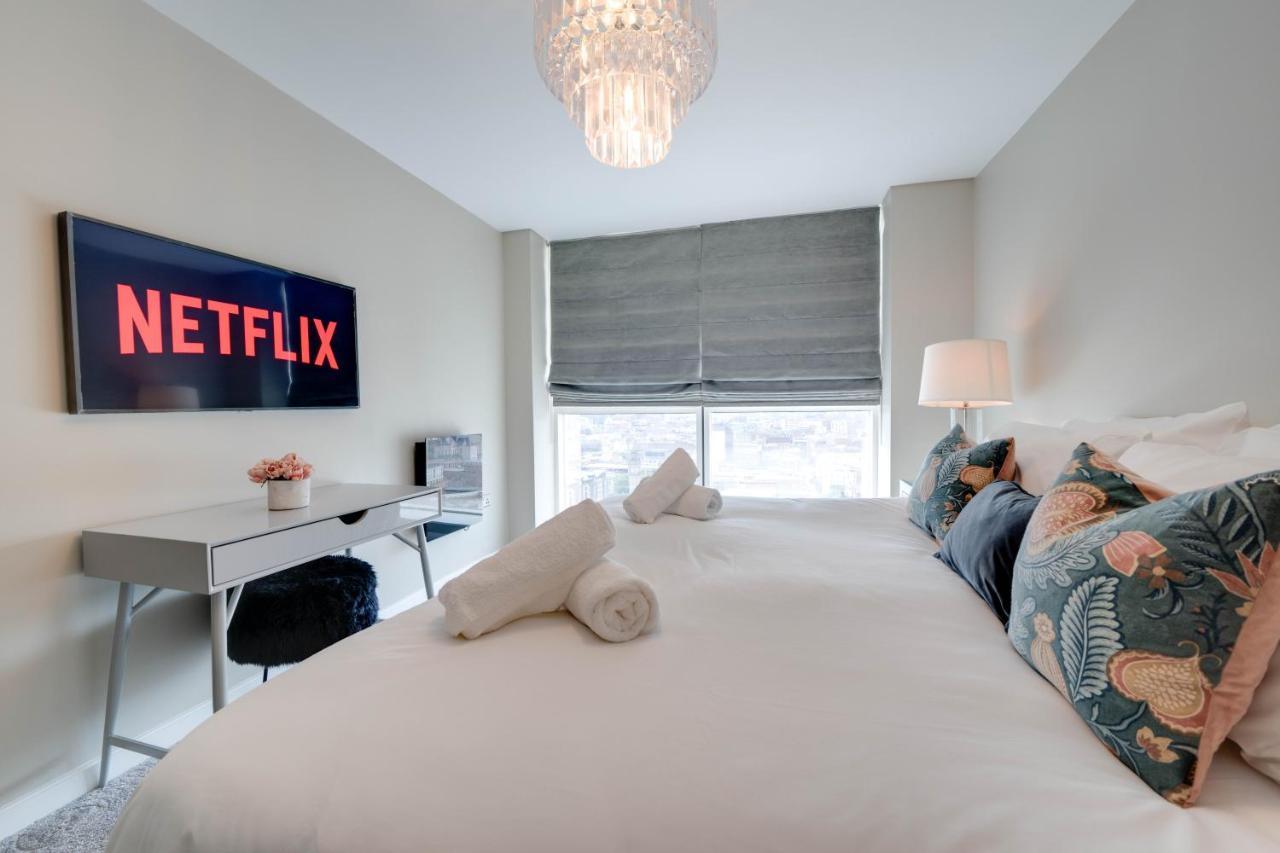 Tallest Building In The City Centre Sleeps 5 Incredible City Mountain And Lagan Views 벨파스트 외부 사진