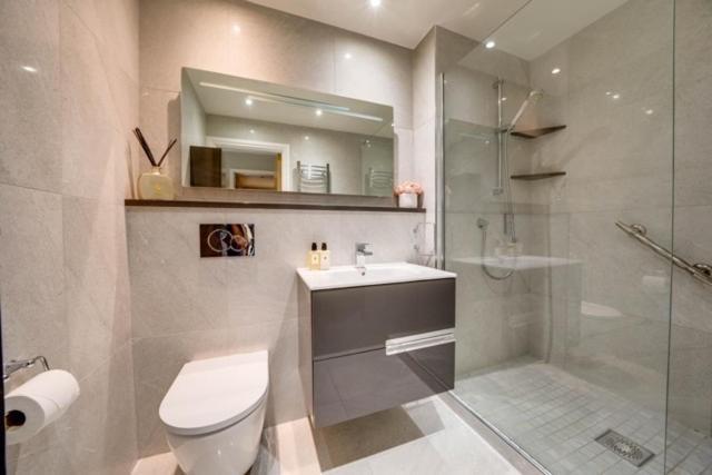 Tallest Building In The City Centre Sleeps 5 Incredible City Mountain And Lagan Views 벨파스트 외부 사진